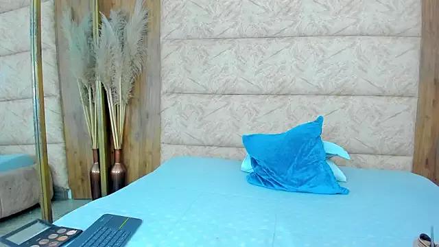 antonellarusso_1 from StripChat is Freechat