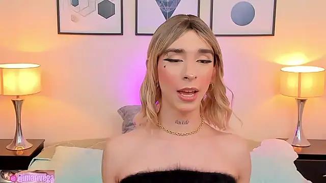 cam to cam sexiness with Girls streamers. Explore the newest collection of intense camshows from our capable horny hosts.