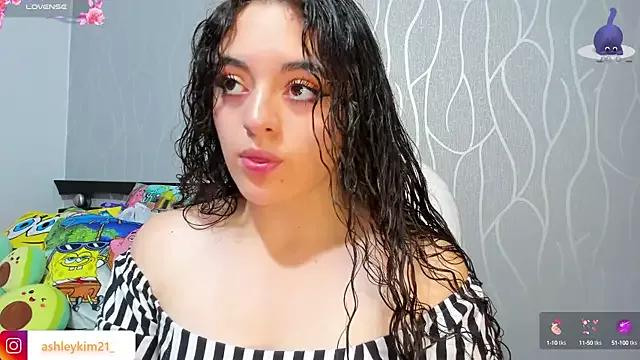 AshleyKim_ from StripChat is Freechat