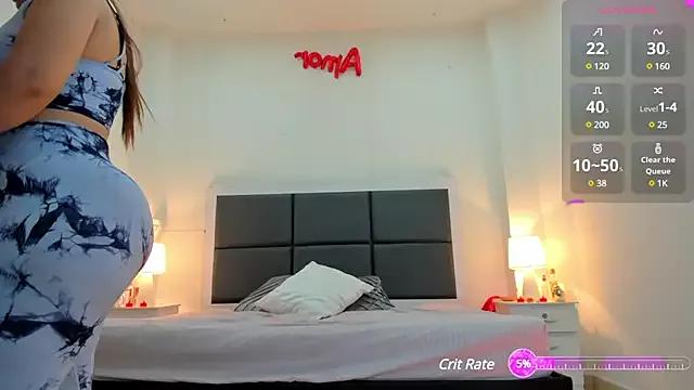 Aslhyn_Gomez from StripChat is Freechat