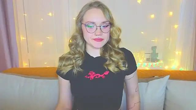 cam to cam sexiness with Girls streamers. Explore the newest collection of intense camshows from our capable horny hosts.