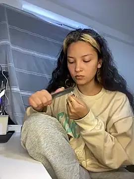 baby_lizy from StripChat is Freechat