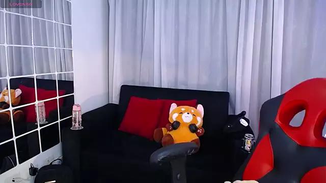 babyyuna_21 from StripChat is Freechat