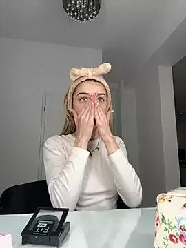 Barbie69Doll from StripChat is Freechat