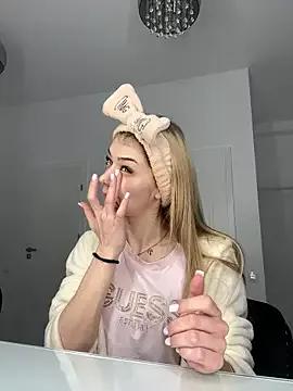 cam to cam sexiness with Girls streamers. Explore the newest collection of intense camshows from our capable horny hosts.