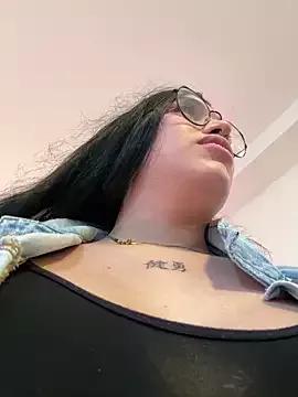 Bella__Wood from StripChat is Freechat