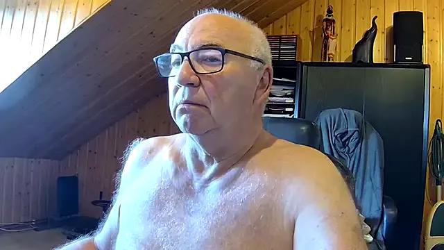 biggandybig from StripChat is Freechat