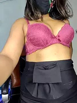 cam to cam sexiness with Girls streamers. Explore the newest collection of intense camshows from our capable horny hosts.