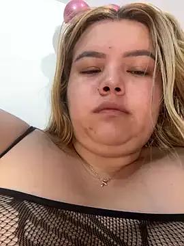 Blondegirl_ from StripChat is Freechat