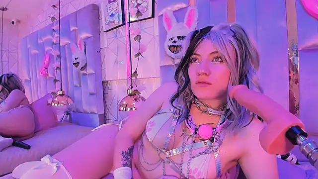 cam to cam sexiness with Girls streamers. Explore the newest collection of intense camshows from our capable horny hosts.