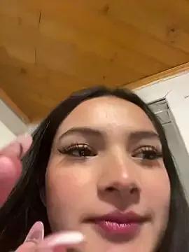 Cami18_pinkk from StripChat is Freechat