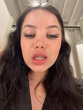 Tittyfuck: checkout our steaming hot entertainers as they explore their sexy curves, getting undressed and horny, giving you a glimpse into the world of attraction.