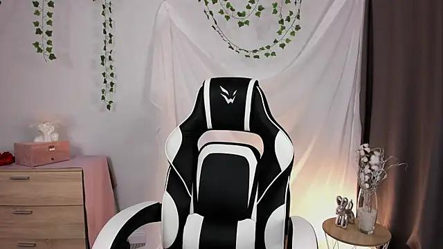 cam to cam sexiness with Girls streamers. Explore the newest collection of intense camshows from our capable horny hosts.