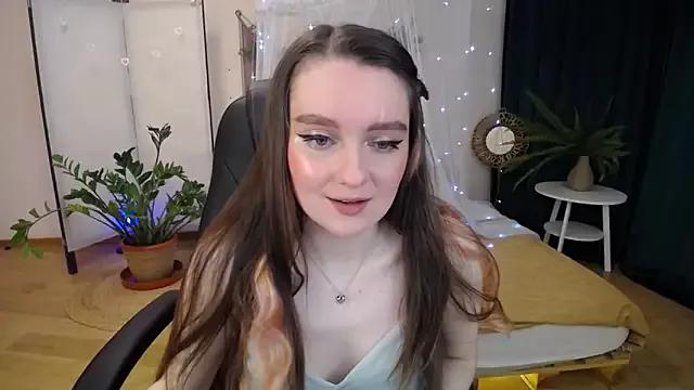 CloudGrace from StripChat is Freechat