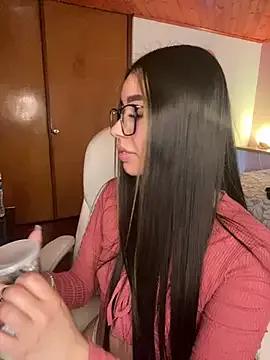 Cristina_pinkk from StripChat is Freechat
