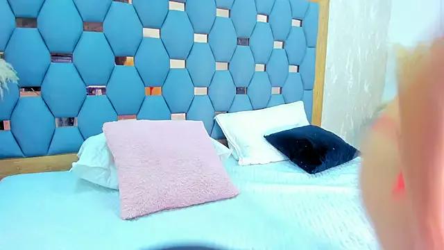 crystal_sm from StripChat is Freechat