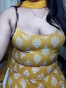 Cute-Akshi from StripChat is Freechat