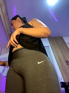 Cyntia_luna from StripChat is Freechat