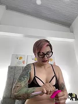 cam to cam sexiness with Girls streamers. Explore the newest collection of intense camshows from our capable horny hosts.