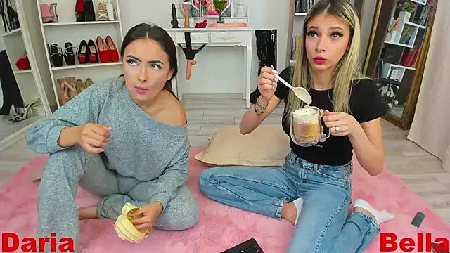 cam to cam sexiness with Girls streamers. Explore the newest collection of intense camshows from our capable horny hosts.