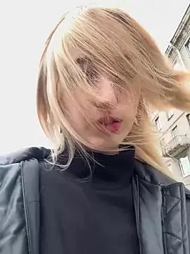 DollyTall from StripChat is Freechat
