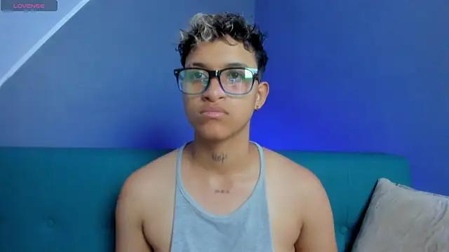 cam to cam sexiness with Girls streamers. Explore the newest collection of intense camshows from our capable horny hosts.