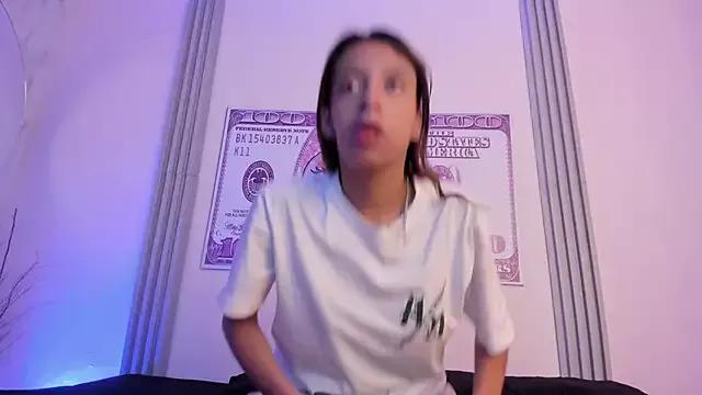 Dulce_Quintana from StripChat is Freechat