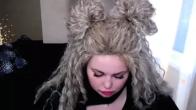 cam to cam sexiness with Girls streamers. Explore the newest collection of intense camshows from our capable horny hosts.