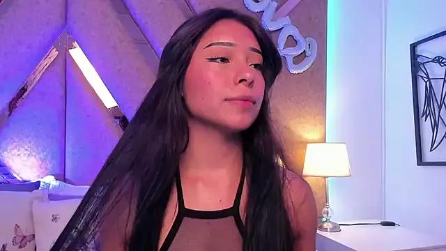 Emilybutterfly1 from StripChat is Freechat