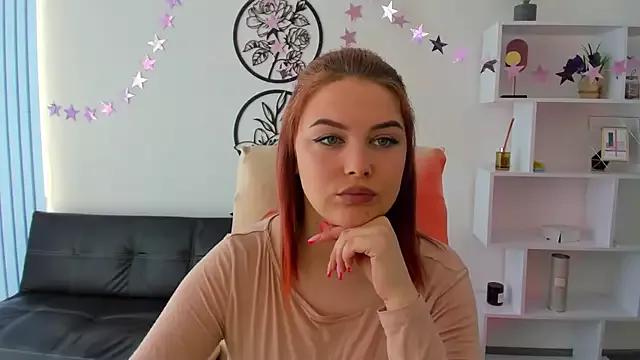 EmilyEwanss from StripChat is Freechat