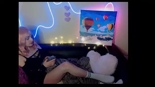 cam to cam sexiness with Girls streamers. Explore the newest collection of intense camshows from our capable horny hosts.