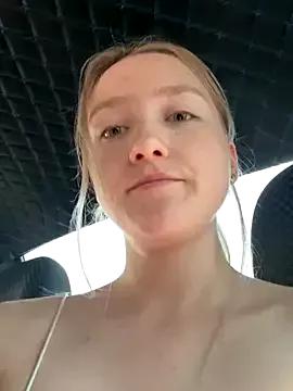 Photos of EmilyMood from StripChat is Freechat