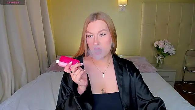 cam to cam sexiness with Girls streamers. Explore the newest collection of intense camshows from our capable horny hosts.