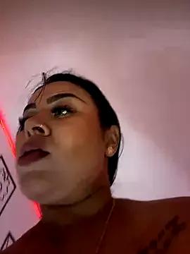 Bbw cam feeds: checkout the enjoyment of chatting and cam2cam with our hot entertainers, who will teach you all about persuasion and whims with their sexy physiques.