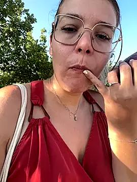 Photos of EmyLana from StripChat is Freechat