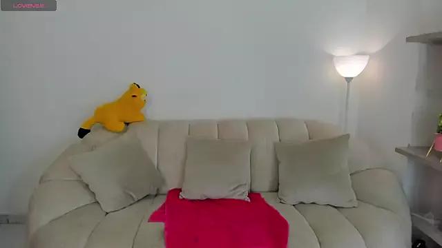 cam to cam sexiness with Girls streamers. Explore the newest collection of intense camshows from our capable horny hosts.
