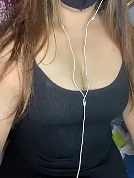 Flirty_queen from StripChat is Freechat