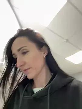 Foxy-li from StripChat is Freechat