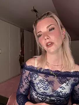 cam to cam sexiness with Girls streamers. Explore the newest collection of intense camshows from our capable horny hosts.