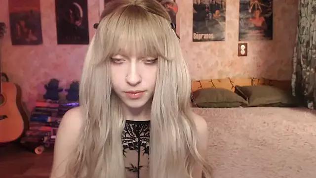 Friendly_Ellie from StripChat is Freechat