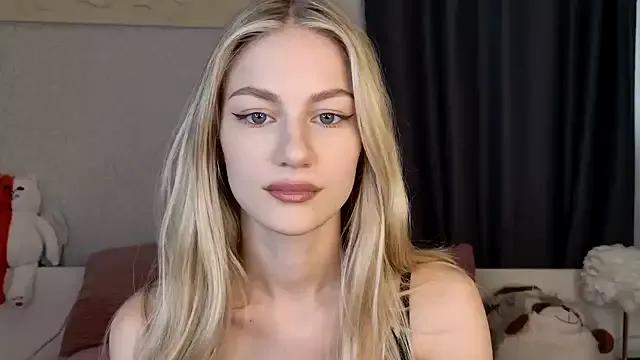 cam to cam sexiness with Girls streamers. Explore the newest collection of intense camshows from our capable horny hosts.
