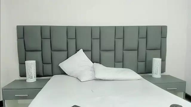 GabySanta from StripChat is Freechat