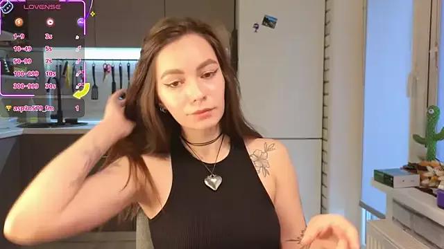 girl_with_snaketatto0 from StripChat is Freechat