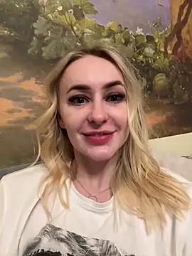 cam to cam sexiness with Girls streamers. Explore the newest collection of intense camshows from our capable horny hosts.