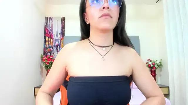 hana_whitee from StripChat is Freechat