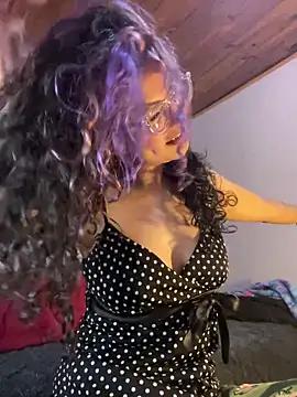 cam to cam sexiness with Girls streamers. Explore the newest collection of intense camshows from our capable horny hosts.