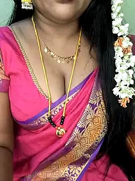 honey-sexy from StripChat is Freechat