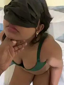 Photos of HoneyedPortal from StripChat is Freechat