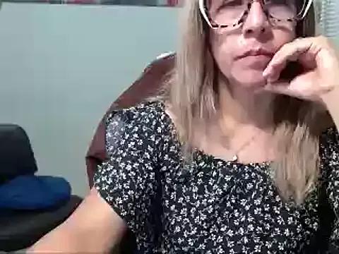 cam to cam sexiness with Girls streamers. Explore the newest collection of intense camshows from our capable horny hosts.