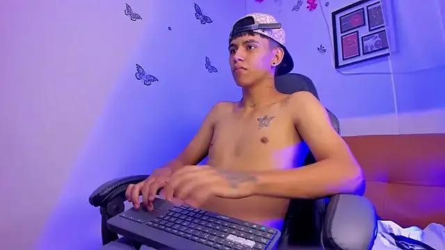 cam to cam sexiness with Girls streamers. Explore the newest collection of intense camshows from our capable horny hosts.